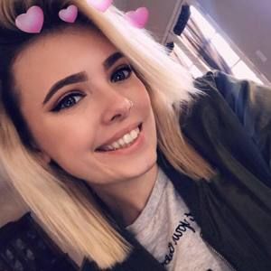 Meet your Posher, Brittney